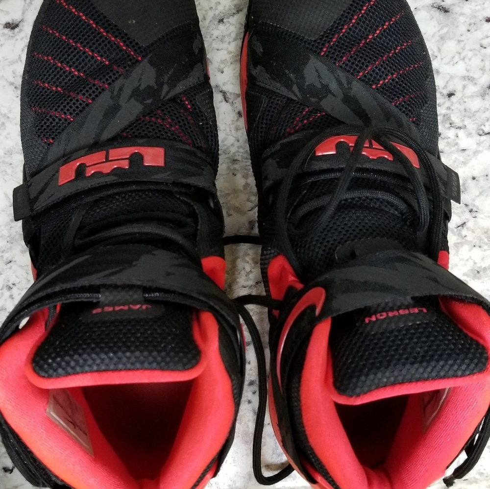 Lebron soldier 9